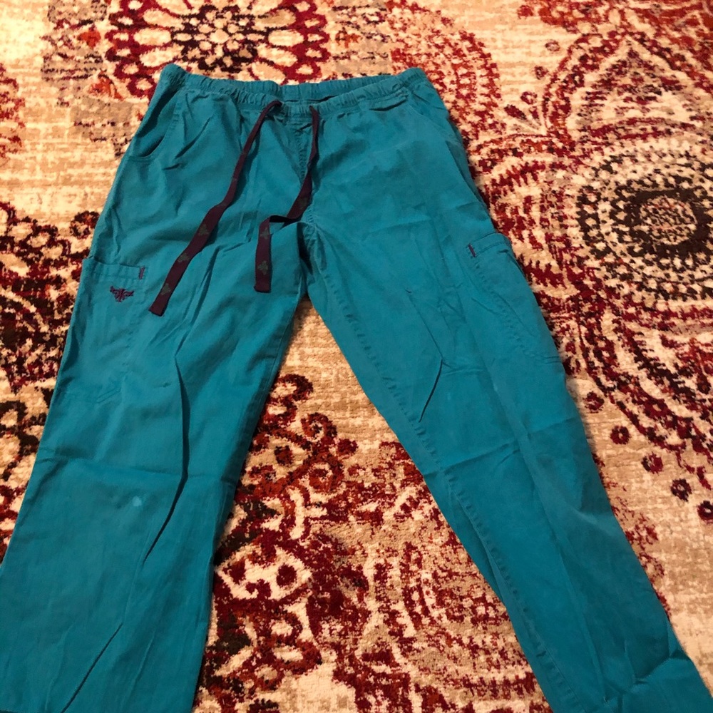 4 Medium Tall Scrub Pants